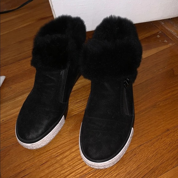 hightop sneakers with black fur at the ankle - Picture 1 of 5